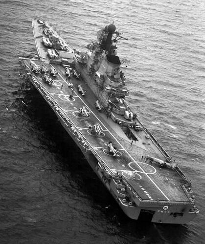 基輔型航空母艦.JPG