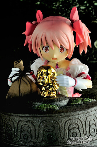 可動可脫!巨型「魔法少女小圓」鹿目圓香模型百變造型 (17).jpg