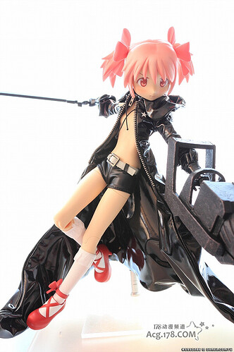 可動可脫!巨型「魔法少女小圓」鹿目圓香模型百變造型 (18).jpg