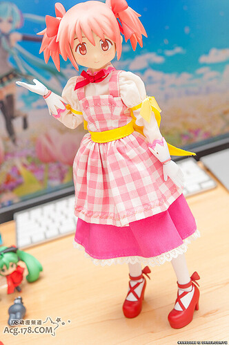 可動可脫!巨型「魔法少女小圓」鹿目圓香模型百變造型 (30).jpg