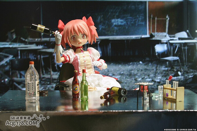 可動可脫!巨型「魔法少女小圓」鹿目圓香模型百變造型 (24).jpg